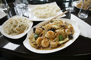 Image showing Chinese food with shrimps.