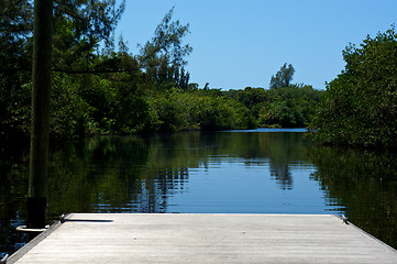 Image showing short pier on river in florida