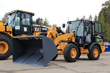 Image showing Cat 906M Compact Wheel Loader