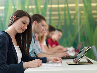 Image showing group of students study together in classroom