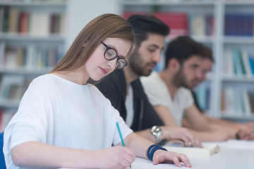 Image showing group of students study together in classroom