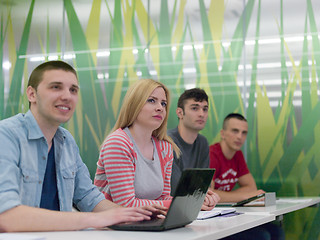 Image showing group of students study together in classroom