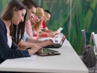 Image showing group of students study together in classroom