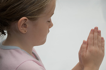 Image showing Girl Praying