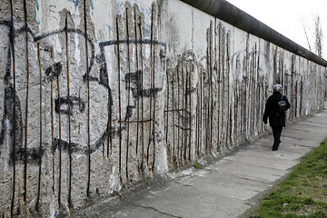 Image showing Fragment of the Berlin wall (series)