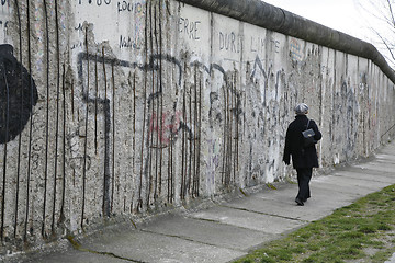 Image showing Fragment of the Berlin wall (series)