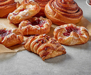 Image showing various freshly baked sweet buns