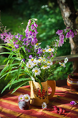 Image showing bouquet of daisies in a jug 