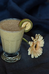 Image showing smoothie made from kiwi, bananas and orange juice