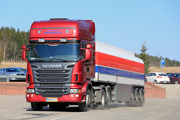 Image showing Red Scania R580 Semi Tank Truck Being Parked