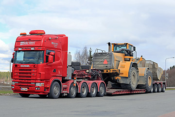 Image showing Scania 164G Semi Truck Heavy Wheel Loader Transport