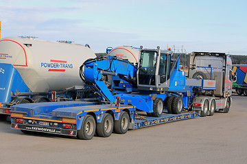 Image showing Terex Fuchs Material Handler on Scania Semi Trailer