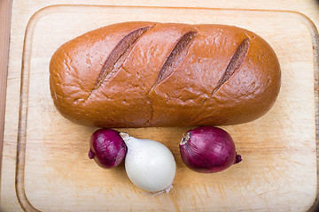 Image showing bread and onions 