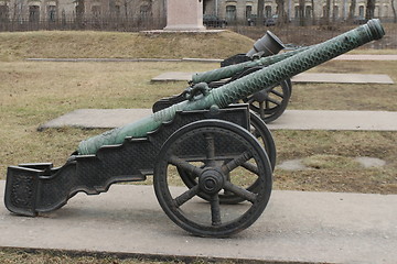 Image showing  medieval bronze cannon 