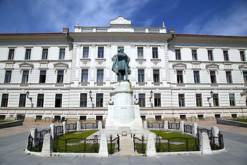 Image showing Statue of Lajos Kossuth and governmental building in Pecs, Hunga