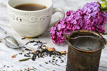 Image showing Custard tea and lilac