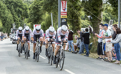 Image showing Team Trek Factory Racing - Team Time Trial 2015