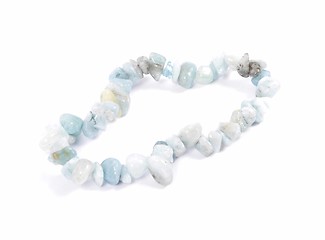 Image showing Splintered aquamarine chain on white background