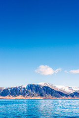 Image showing Idyllic mountain scenery by the ocean