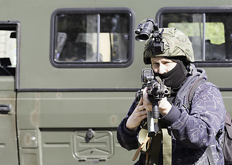 Image showing Special forces soldier in action