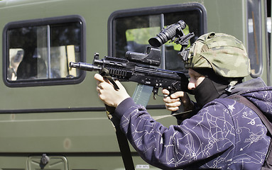 Image showing Special forces soldier in action