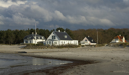 Image showing House near the sea