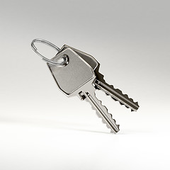 Image showing Two keys on a ring