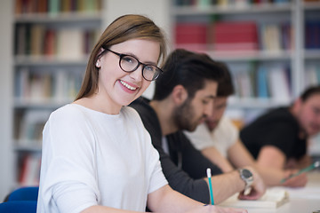 Image showing group of students study together in classroom