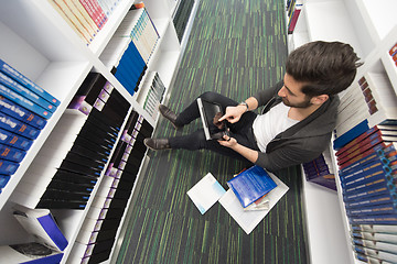 Image showing student study  in school library