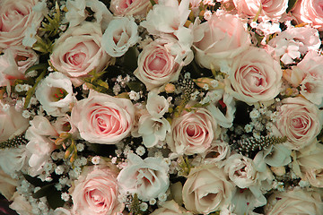 Image showing Mixed pink bridal flowers