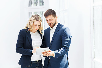 Image showing Male and female office workers.