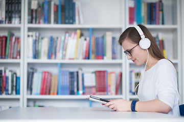 Image showing female student study in library