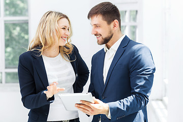 Image showing Male and female office workers.