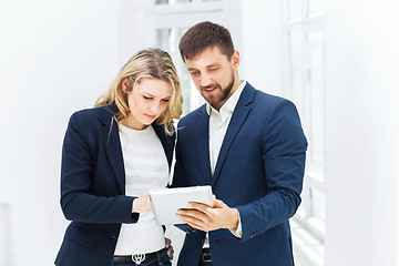 Image showing Male and female office workers.