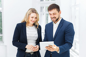 Image showing Male and female office workers.