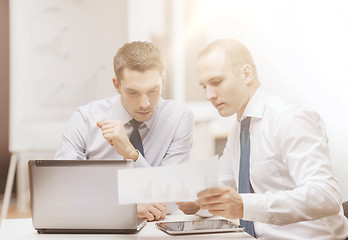 Image showing two businessmen having discussion in office