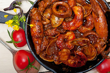 Image showing fresh seafoos stew on an iron skillet