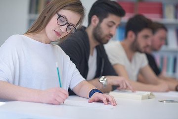 Image showing group of students study together in classroom