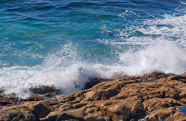 Image showing waves crashing onto rocks
