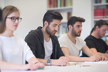 Image showing group of students study together in classroom