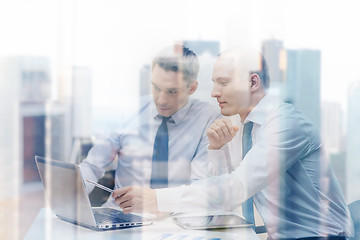 Image showing two businessmen having discussion in office