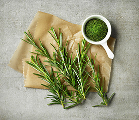 Image showing fresh and dried rosemary