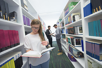Image showing students group  in school  library