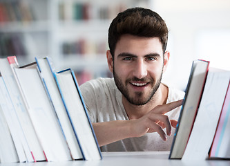 Image showing student study  in school library