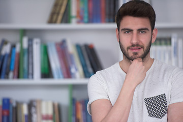 Image showing student study  in school library