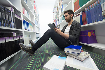 Image showing student study  in school library