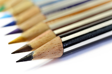 Image showing Color pencil pile pencil nibs