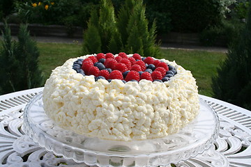 Image showing Gateau with strawberry, blueberry and raspberry