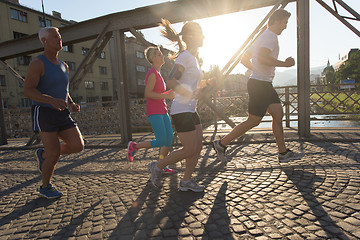 Image showing people group jogging