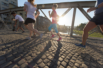 Image showing people group jogging